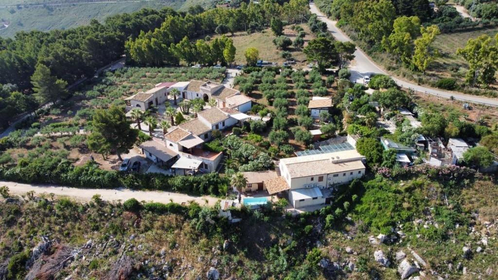 Baglio Cracchiolo Da Tuzzo - Casa Bouganville San Vito Lo Capo Exteriör bild